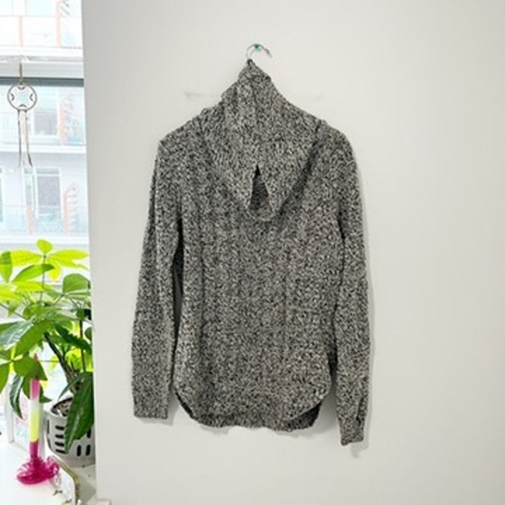 RD Style Black & White Knit Turtleneck Sweater Size Large